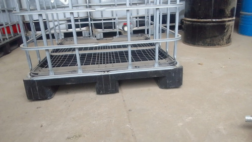 Tanques Ibc, Cubos Plasticos: 9/4/6/8/7/4/2/3/8 (Usado)