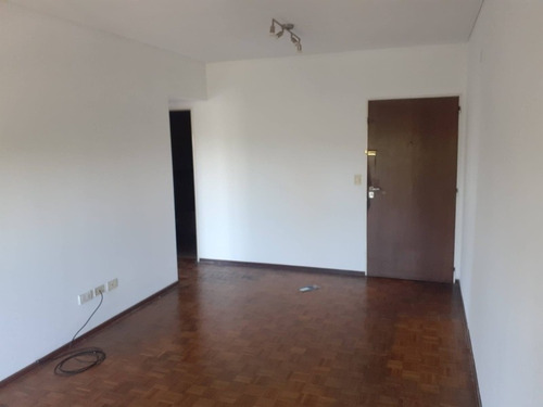 Imagen 8 de 13 de Venta Dpto 2 Ambientes En Pilar.