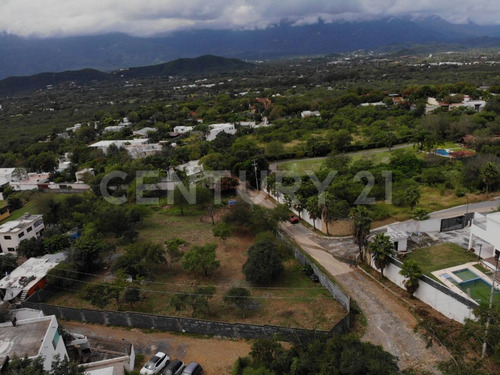 Terreno En Venta En Col. Cañadas Del Sur En Monterrey
