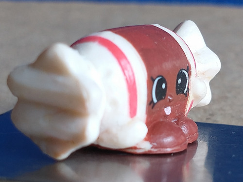 Shopkins Food Fair Tootsie Cutie Roll Moose (Usado)