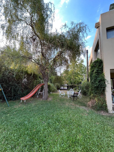 Casa Moderna En Lote Central. Apta Credito. Barrio Cerrado St. Matthews Pilar