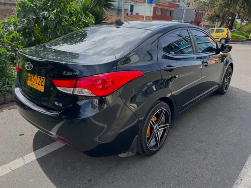 Hyundai Elantra 1.8 I35 Gl Mt