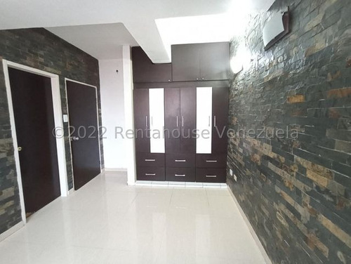 Imagen 15 de 29 de Apartamento En Venta Zona Centro Maracay 23-19616 Hc