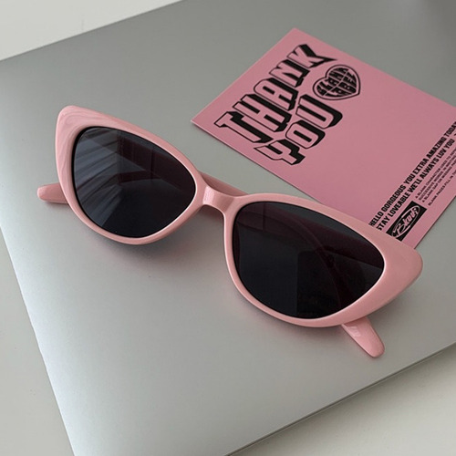 1pcs Gafas De Sol Cat Eye Rosa Gafas De Sol Netflix Retro