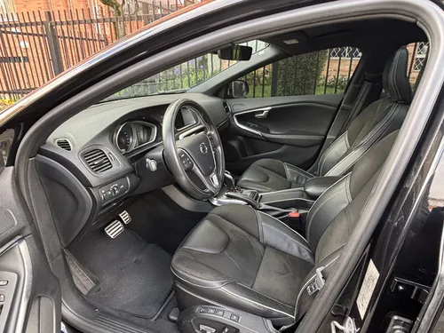 Volvo V40 2.0 T4 Drive-e R-design