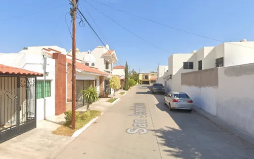 ¡ Casa En Venta ! (remate) - Zaky Muez, Los Mochis, Sinaloa -jcbb8