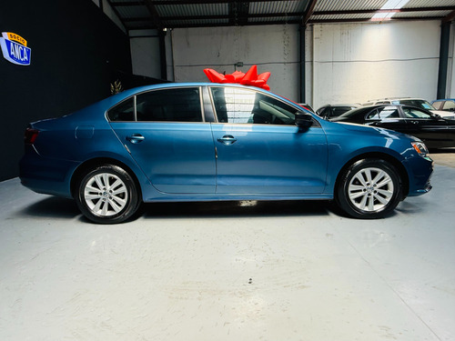 Volkswagen Jetta 2.0 At