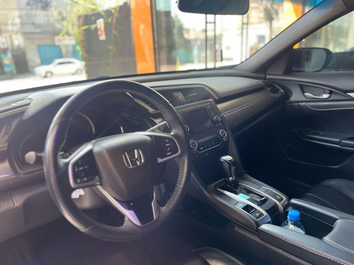 Honda Civic CIVIC SEDAN SPORT 2.0 FLEX 16V AUT.4P
