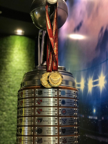 Pack Com 2 Medalhas Flamengo Campeão Libertadores 2019