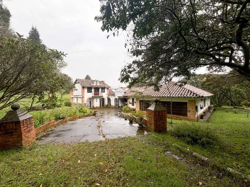 Casa Campestre En Venta En Vereda Yerbabuena. Cod V19552