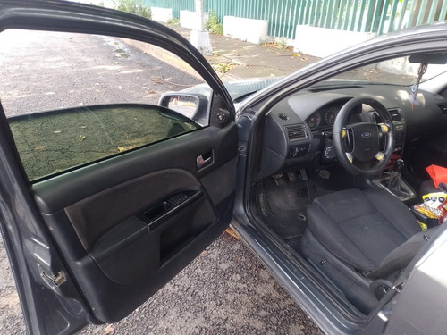 Mondeo Trend Standar V6