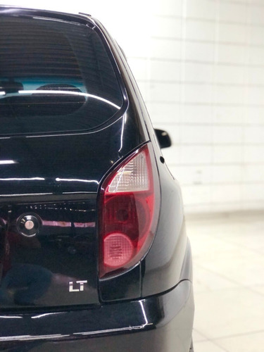 Imagem 7 de 12 de Chevrolet Celta