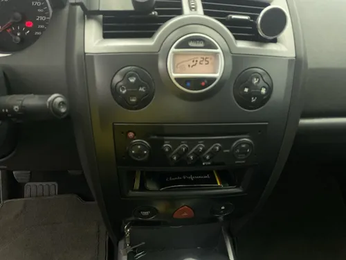 Renault Megane 2 2.0 Dynamique Fase 2 Hb