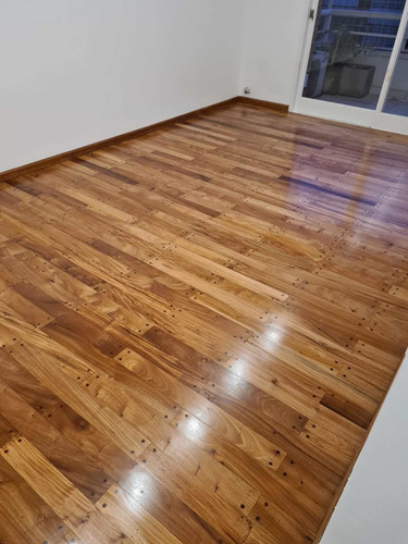 Imagen 4 de 5 de Pulido E Hidrolaqueado De Pisos De Madera