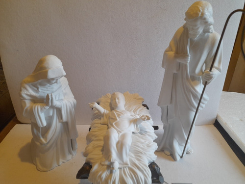 Nacimiento Winter Silhouette Department 56 Porcelana 39 Cm (Usado)