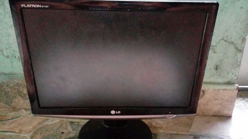 Monitor LG Flatron Lcd Widescreen 18,5 Em Otimo Estado