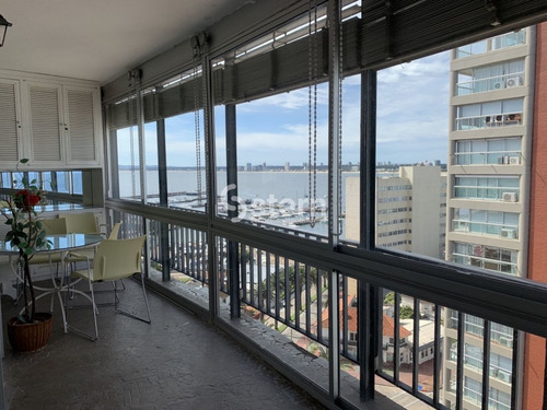 Imagen 21 de 23 de Punta Del Este-2 Dormitorio-vista Al Puerto- Edificio Lafayette