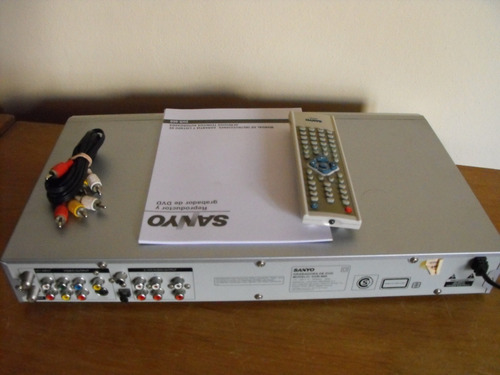 Grabadora Reproductora Dvd De Mesa Sanyo