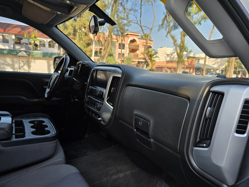GMC Sierra 5.4 Cabina Regular Sle 4x4 At