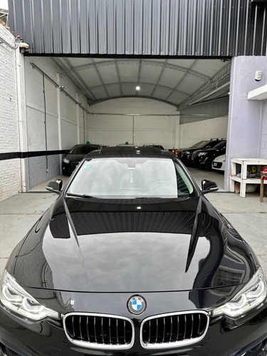 Imagen 19 de 25 de Bmw Serie 3 2016 3.0 330i Sedan Sport Line 252cv