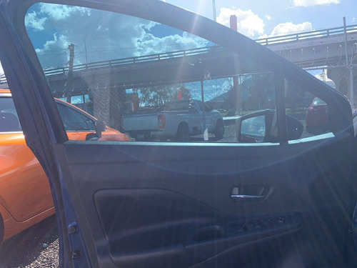 Imagen 9 de 11 de Nissan Versa Advance