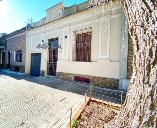 Venta Casa 3 Dorm.,bella Vista Prox.bv.y Agraciada