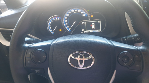 Toyota Yaris 1.5 107cv Xls Pack 5 p