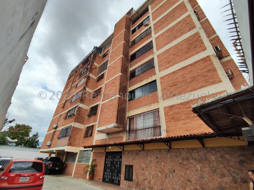  Sp Lindo Cómodo Apartamento En  Venta En  Cabudare,  Centro  Lara, Venezuela. 3 Dormitorios  1 Baños  87 M² 