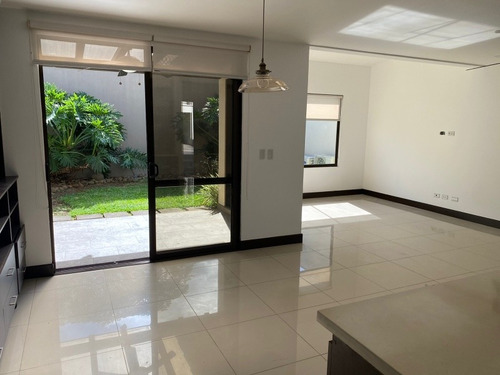 Imagen 4 de 30 de Venta De Casa Parques Del Sol Santa Ana