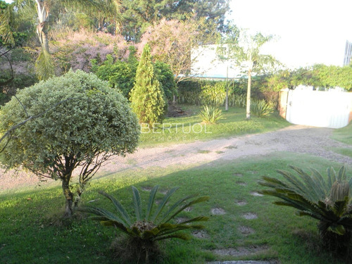 Chácara À Venda, 2 Quartos, 1 Suíte, 5 Vagas, Chácaras São Bento - Valinhos/sp - 5377