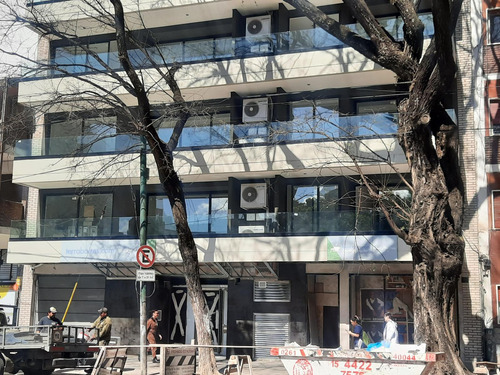 Local Comercial En Alquiler Y Venta En Belgrano R / Colegiales