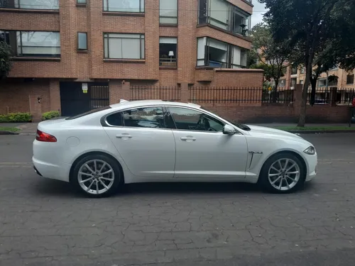 Jaguar XF 2.0 Luxury