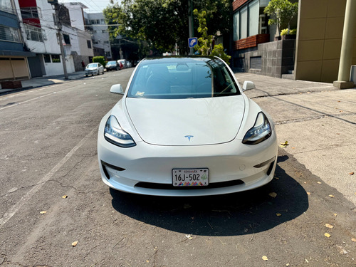 Tesla Model 3 Standar Range Autonomia Auto Pilot