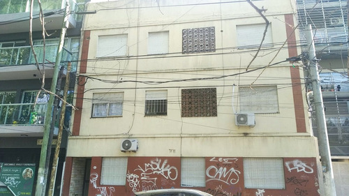 Departamento En Venta En Caseros