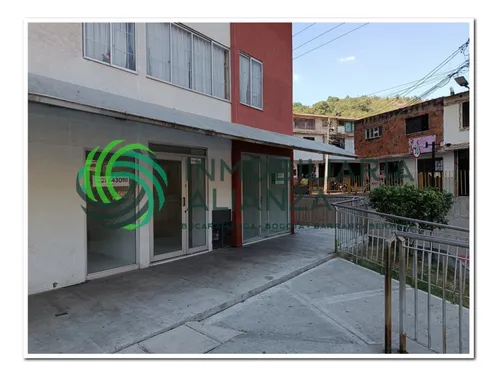 Local En Arriendo En La Feria. Cod A14192