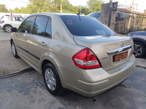 Nissan Tiida 1.8 Visia 4 P 2011