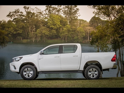 Imagem 3 de 7 de Toyota Hilux 2.8 Srv 16v Picape Diesel 4p Automático 4x4 Tu