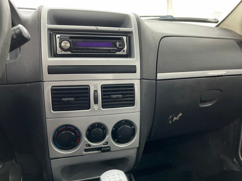Fiat Palio 1.4 MPI ELX 8V FLEX 4P MANUAL