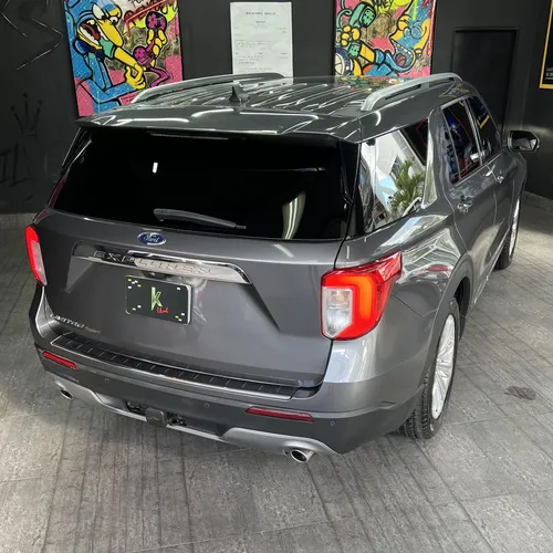 Ford Explorer Platinum