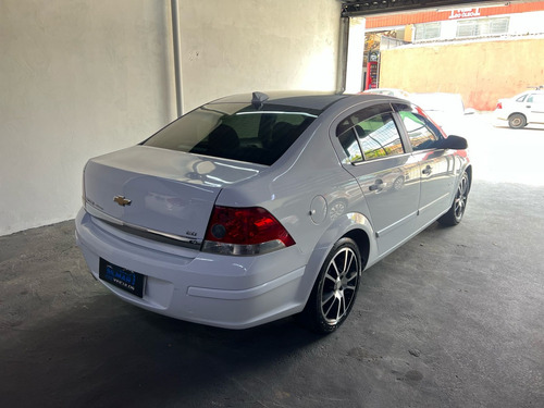 Chevrolet Vectra 2.0 MPFI ELEGANCE 8V 140CV FLEX 4P MANUAL