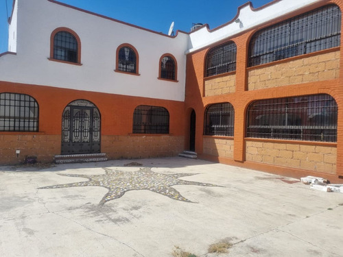 Casa En Venta,  Ideal Para Negocio En Metepec, Edo. México