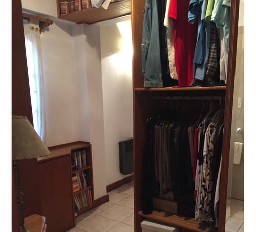 Casa Siete Ambientes Con Local Comercial Independiente