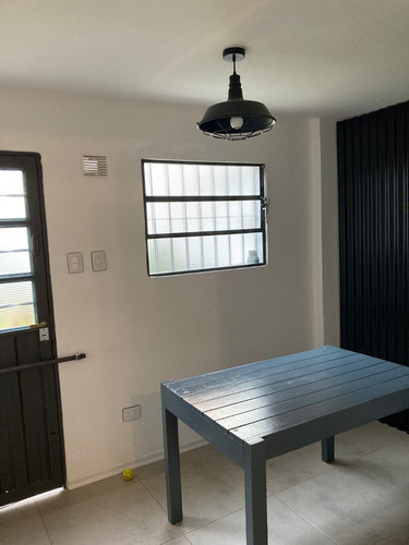 Imagen 5 de 10 de Duplex 3 Ambientes En Alquiler. Castelar Centro