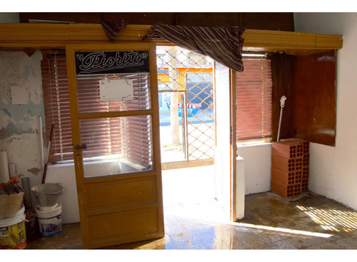 Venta Casa Multi-vivienda (2 Casas De 2 Dorm. + Comercio) Apta Credito