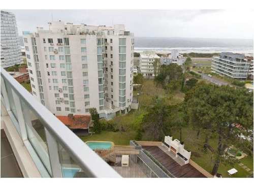 Apartamento En Alquiler Por Temporada De 2 Dormitorios En Playa Brava