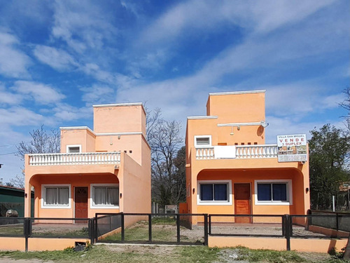 Duplex En Venta - Tanti - A Metros De Ruta 28.