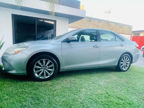 Toyota Camry 2.5 Xle At