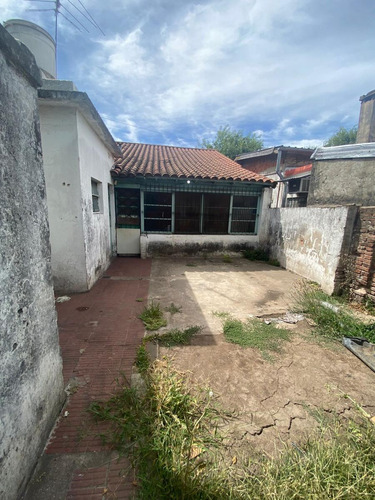 Casa A La Venta De 3 Ambientes Apta Credito En San Miguel