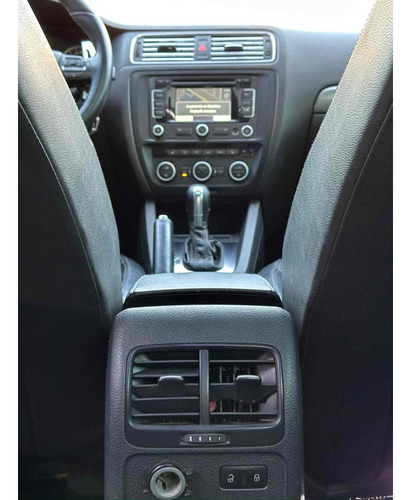 Volkswagen Jetta 2.0 TSI HIGHLINE 211CV GASOLINA 4P TIPTRONIC