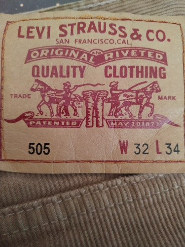 Pantalón Levis De Pana Para Hombre En Buen Estado W32 L34 (Usado)